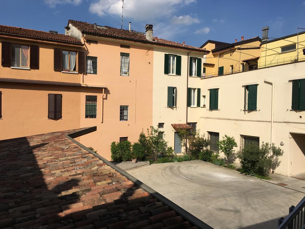 L'Archetto Vandrarhem Cremona Exteriör bild